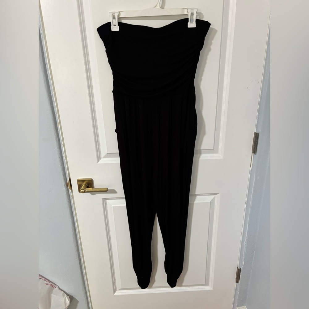 Black rayon/cotton strapless ruched romper w/ pockets, L